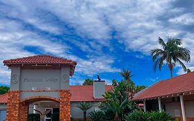 Platinum Airport Lodge & Guesthouse